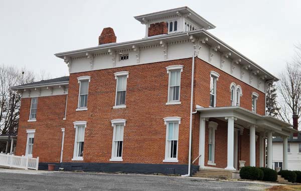 Hires presents history of funeral home – River County News